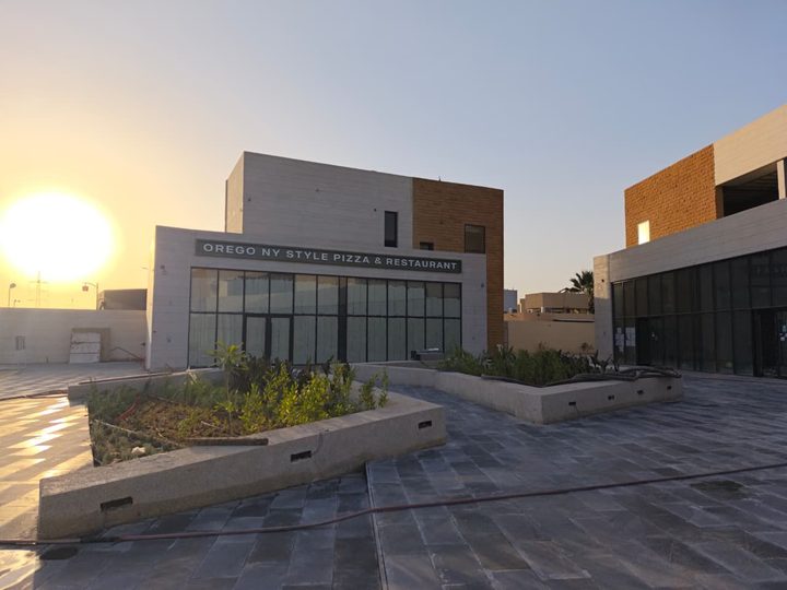 صالة تجارية - حي النخيل - بريدة - للبيع